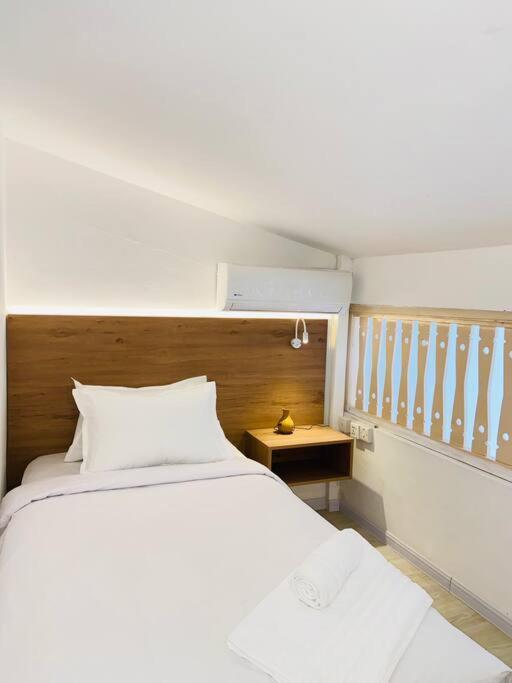 3 Bedroom Beachside Apartment - 30 Secs From Beach Flic en Flac Экстерьер фото
