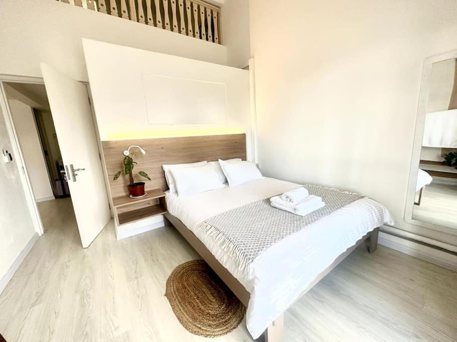 3 Bedroom Beachside Apartment - 30 Secs From Beach Flic en Flac Экстерьер фото